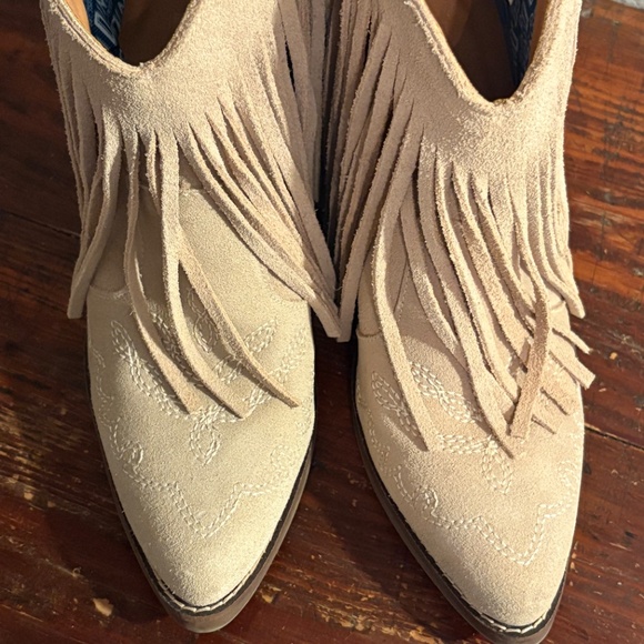 Dingo Tangles Suede Fringe Pull on Western Booties size 7.5 - Picture 6 of 6